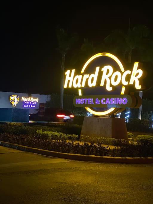 Estancia Napoles, Cana Bay Hard Rock. 푼타 카나 외부 사진